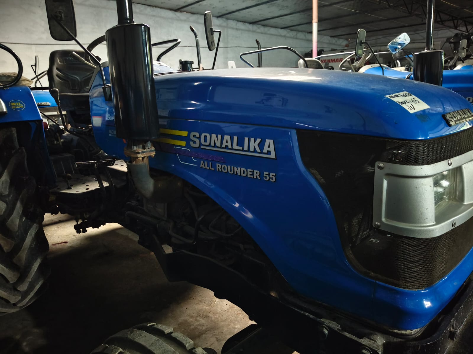 Right view - Sonalika 55 All-Rounder Supr.